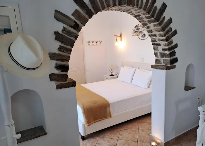 Anixis 2* Naxos City