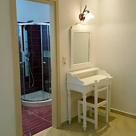 Отель Anixis Naxos City